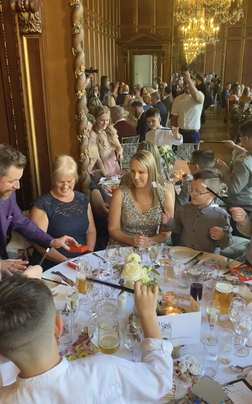 wedding guest table magic